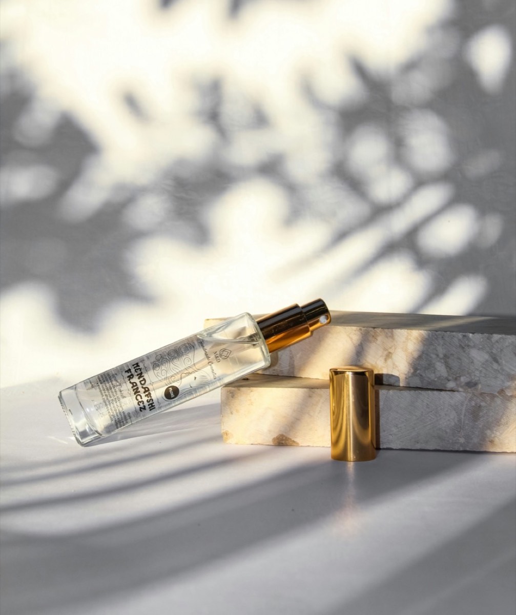 Travel atomizers